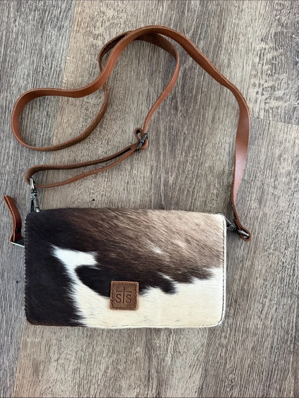 STS Ranchwear Brown & White Cowhide Crossbody wallet